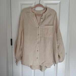 NWT - Aerie Cream Button-Up Blouse - Sz M